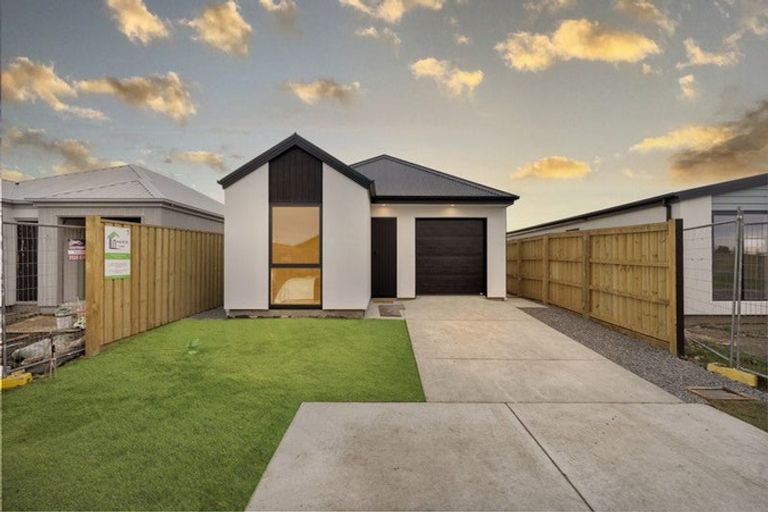 Photo of property in 26 Cunningham Street, Rangiora, 7400