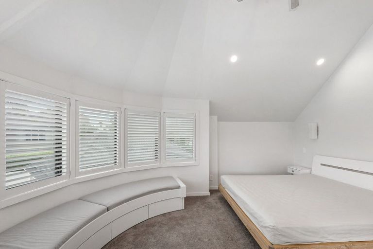 Photo of property in 35 Saltburn Road, Milford, Auckland, 0620