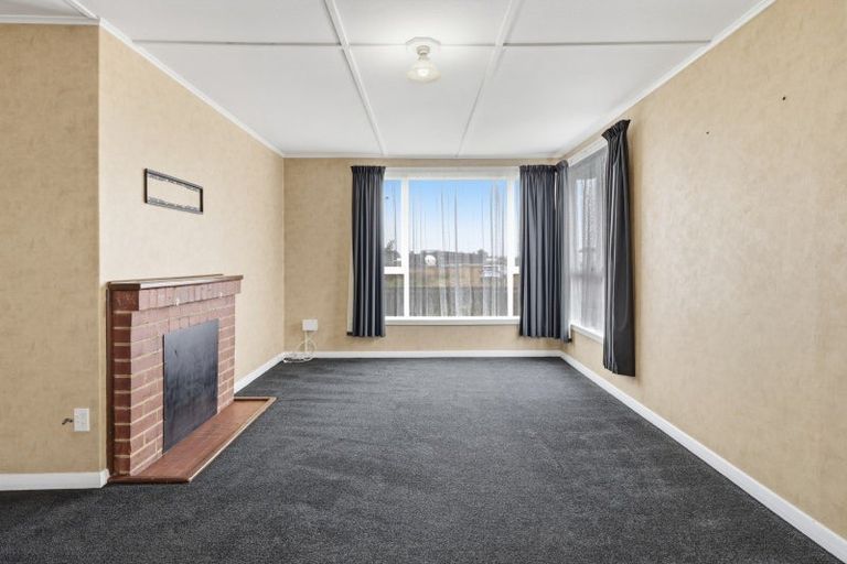 Photo of property in 1 Saunders Road, Mosgiel, 9092