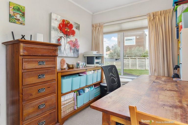 Photo of property in 10/154 Onepu Road, Lyall Bay, Wellington, 6022