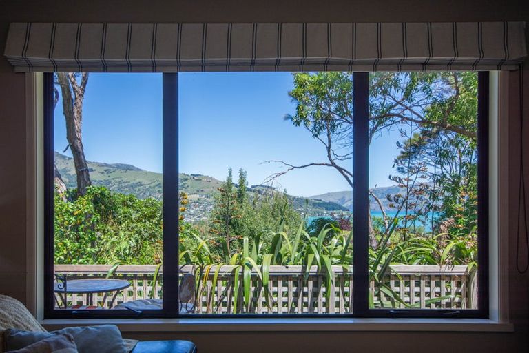 Photo of property in 6888i Christchurch Akaroa Road, Takamatua, 7581