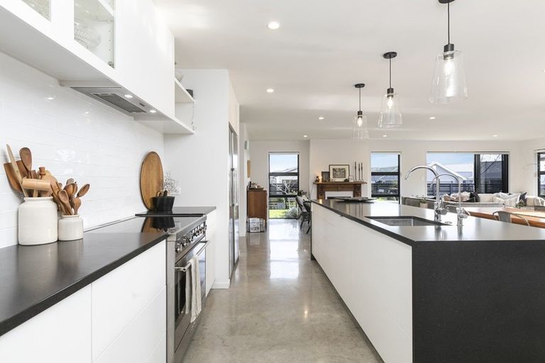 Photo of property in 21 Blacklock Road, Pyes Pa, Tauranga, 3112