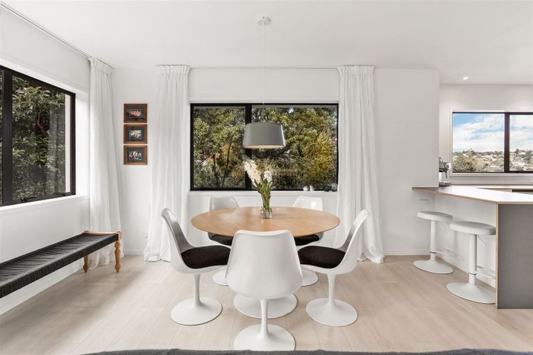 Photo of property in 2/12 Fallow Street, Browns Bay, Auckland, 0630