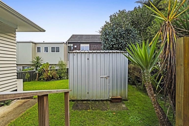 Photo of property in 21 Ambury Place, Merrilands, New Plymouth, 4312