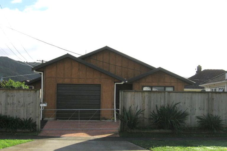 Photo of property in 2a Cooper Street, Taita, Lower Hutt, 5011