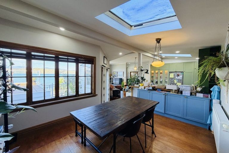 Photo of property in 285 Karaka Bay Road, Karaka Bays, Wellington, 6022