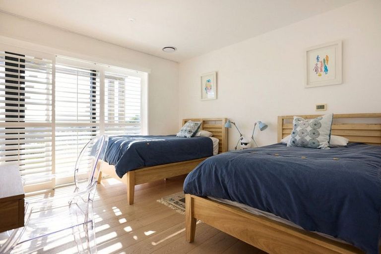 Photo of property in 23 Te Auhi Way, Welcome Bay, Tauranga, 3112