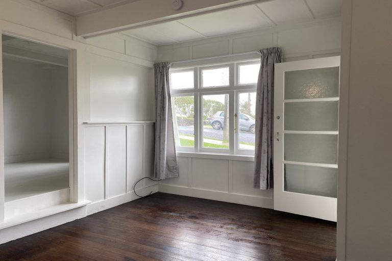 Photo of property in 18 Shoal Bay Road, Devonport, Auckland, 0624