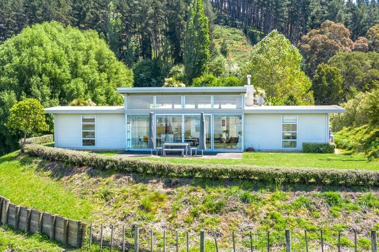 Photo of property in 209 Lake Road, Waituhi, Gisborne, 4072