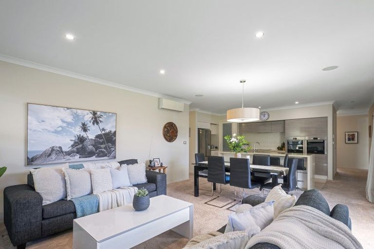 Photo of property in 42 Mortlake Heights, Pyes Pa, Tauranga, 3112