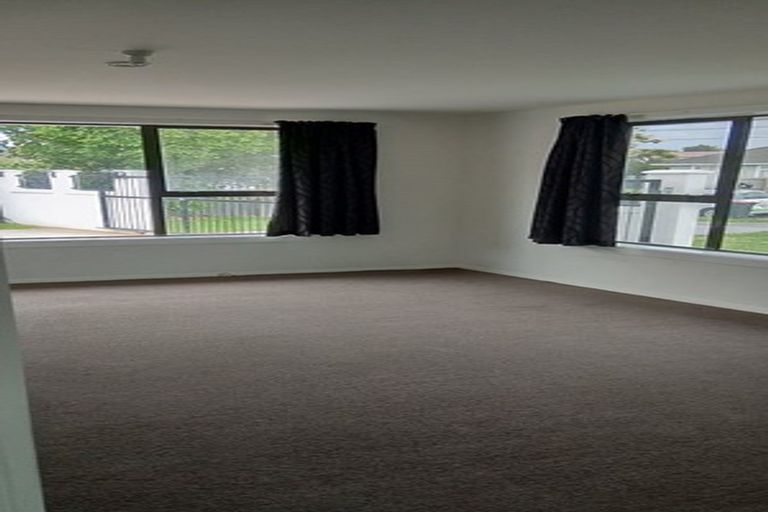 Photo of property in 33 Bournemouth Crescent, Aranui, Christchurch, 8061