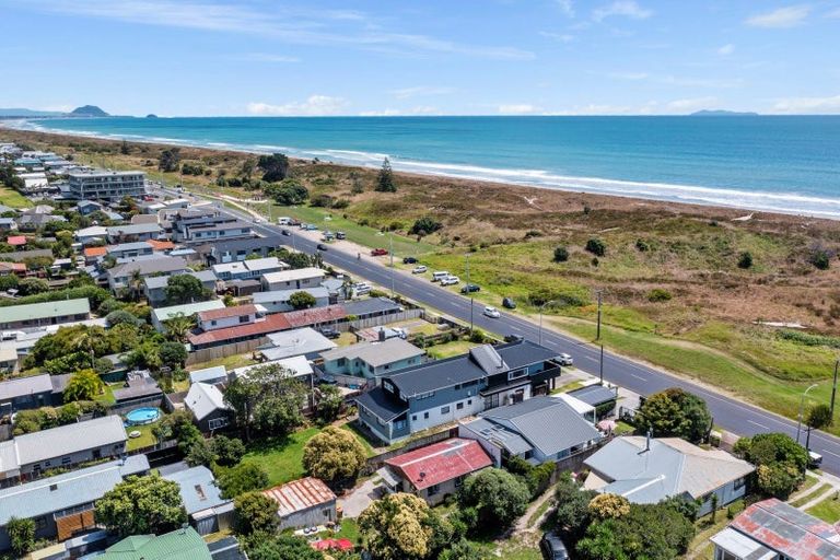 Photo of property in 932a Papamoa Beach Road, Papamoa Beach, Papamoa, 3118