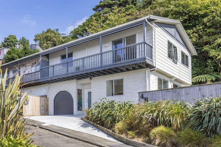 Photo of property in 4b Sarah Way, Crofton Downs, Wellington, 6035