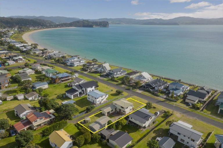 Photo of property in 172 Captain Cook Road, Cooks Beach, Whitianga, 3591