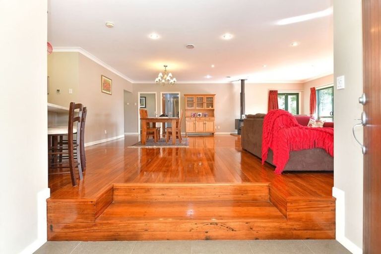 Photo of property in 1211 State Highway 16, Waimauku, 0883