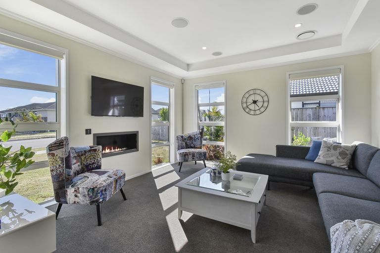 Photo of property in 7 Paso Fino Crescent, Karaka, Papakura, 2113