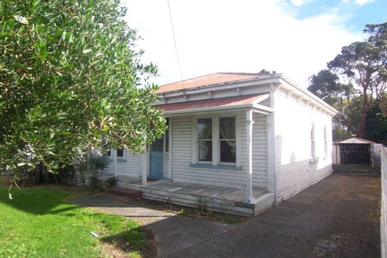Photo of property in 21 Abbot Street, Gonville, Whanganui, 4501