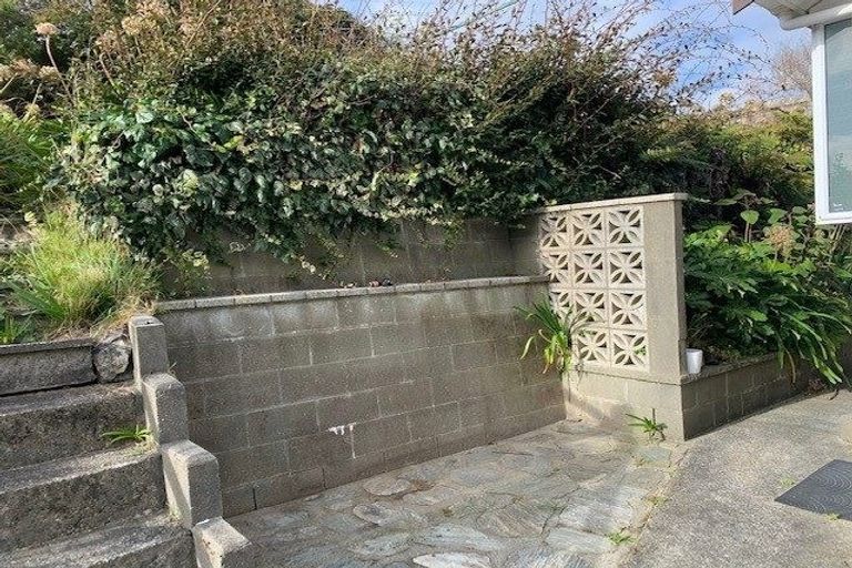 Photo of property in 15 Fyvie Avenue, Tawa, Wellington, 5028