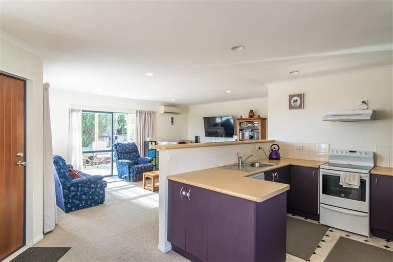 Photo of property in 19b Huia Street, Waikanae, 5036