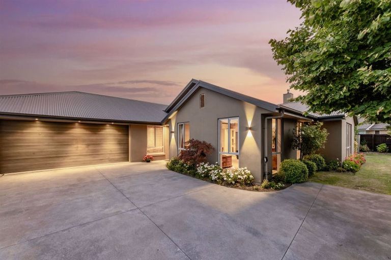 Photo of property in 20 James Hight Drive, Halswell, Christchurch, 8025