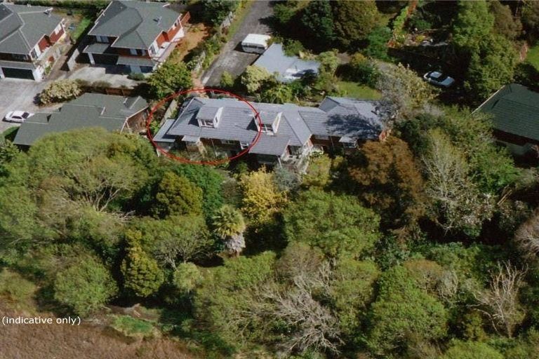 Photo of property in 2/20 Saint Peters Street, Northcote, Auckland, 0627