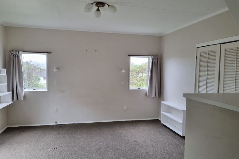 Photo of property in 37 Awatea Street, Ranui, Porirua, 5024
