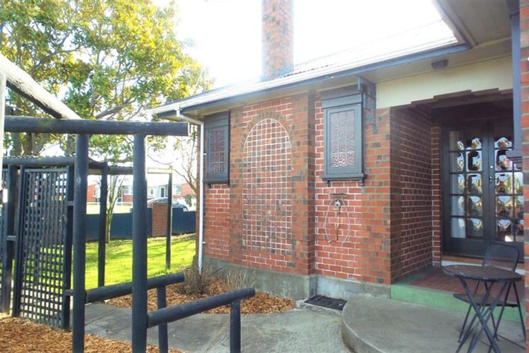 Photo of property in 2 Allnatt Street, Temuka, 7920