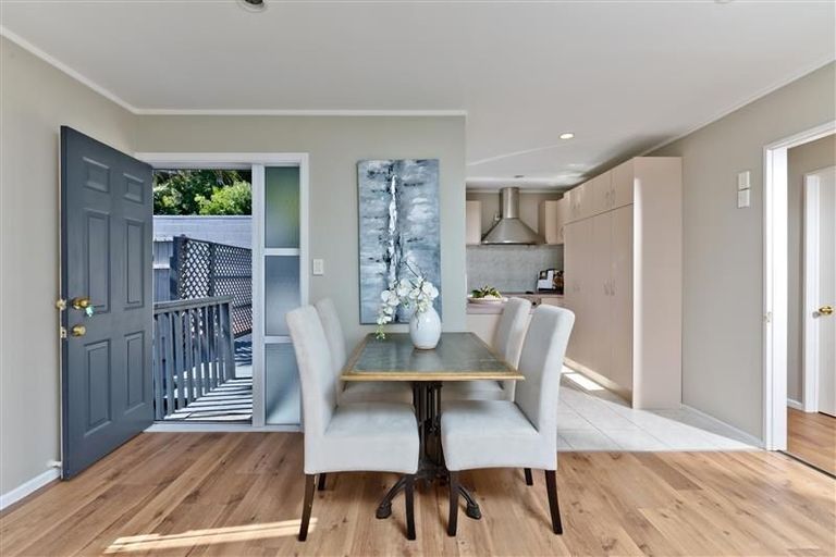 Photo of property in 1/34 Arrow Road, Forrest Hill, Auckland, 0620