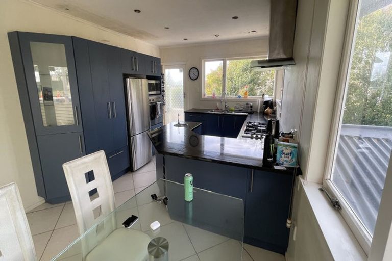 Photo of property in 10 Mildmay Road, Henderson, Auckland, 0610