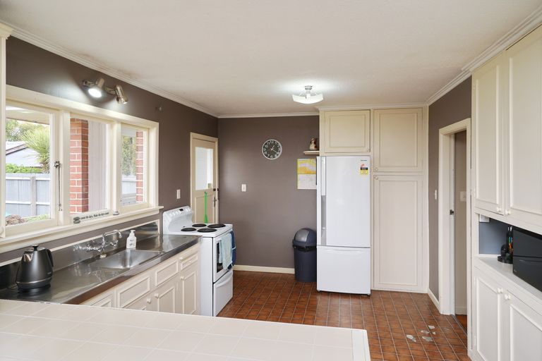 Photo of property in 130 Mooray Avenue, Bishopdale, Christchurch, 8053