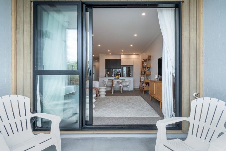 Photo of property in 6/3 Genevieve Lane, Hobsonville, Auckland, 0616