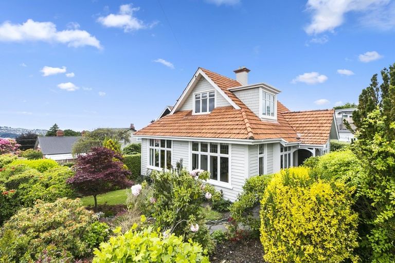 Photo of property in 27 Drivers Road, Maori Hill, Dunedin, 9010