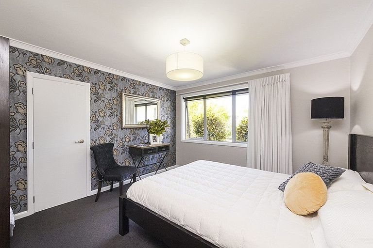 Photo of property in 34 Churchill Avenue, Hokowhitu, Palmerston North, 4410