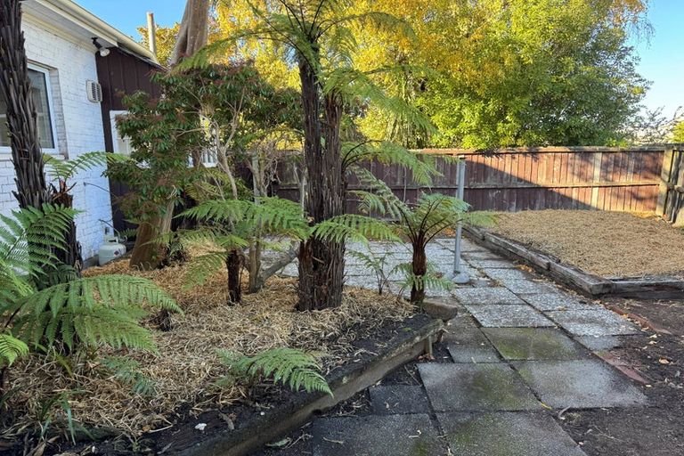 Photo of property in 105a Hinau Street, Riccarton, Christchurch, 8041