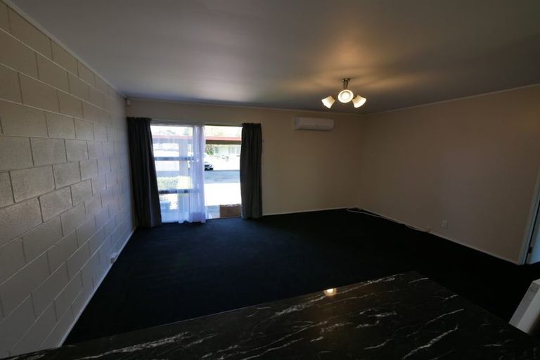 Photo of property in 4/31 Trentham Road, Papakura, 2110