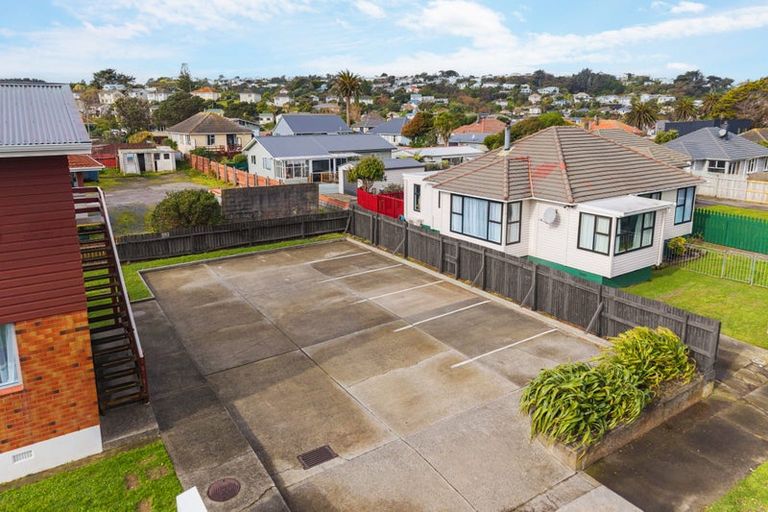 Photo of property in 1 Mana Avenue, Titahi Bay, Porirua, 5022
