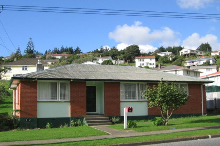 Photo of property in 188 Sievers Grove, Cannons Creek, Porirua, 5024