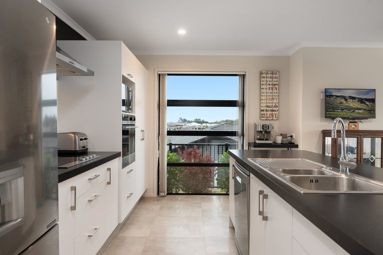 Photo of property in 11 Bernies Way, Ohauiti, Tauranga, 3112