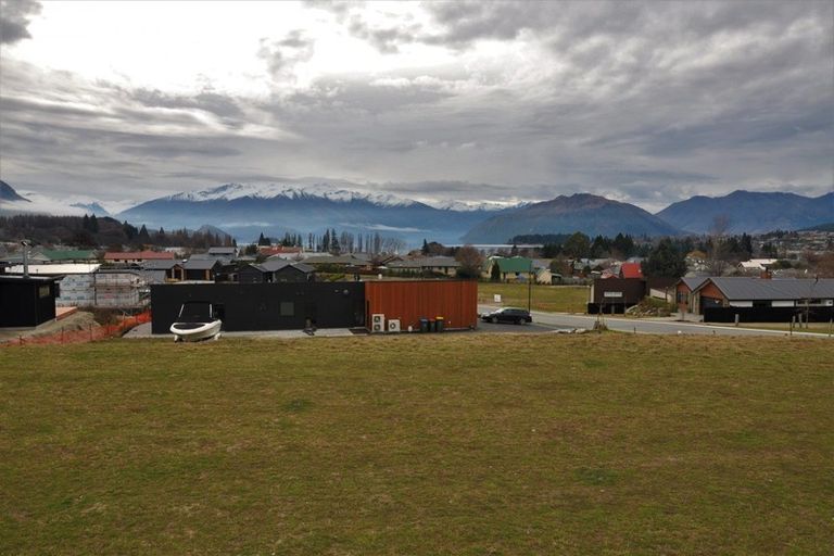Photo of property in Meadowstone Alpha Series, 22 Sapphire Spring Rise, Wanaka, 9305