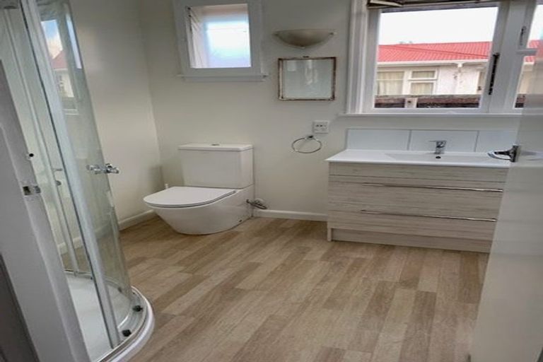 Photo of property in 44 Flower Street, Bryndwr, Christchurch, 8053