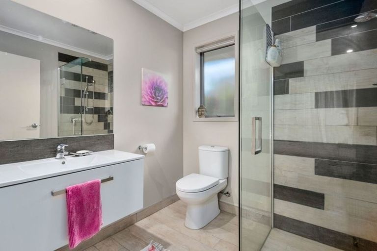 Photo of property in 87 Sandhurst Drive, Papamoa Beach, Papamoa, 3118