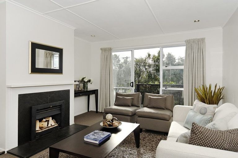 Photo of property in 17 Sheridan Drive, New Lynn, Auckland, 0600