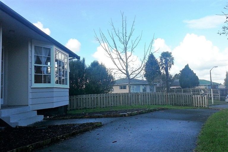 Photo of property in 27 Astor Place, Manurewa, Auckland, 2102