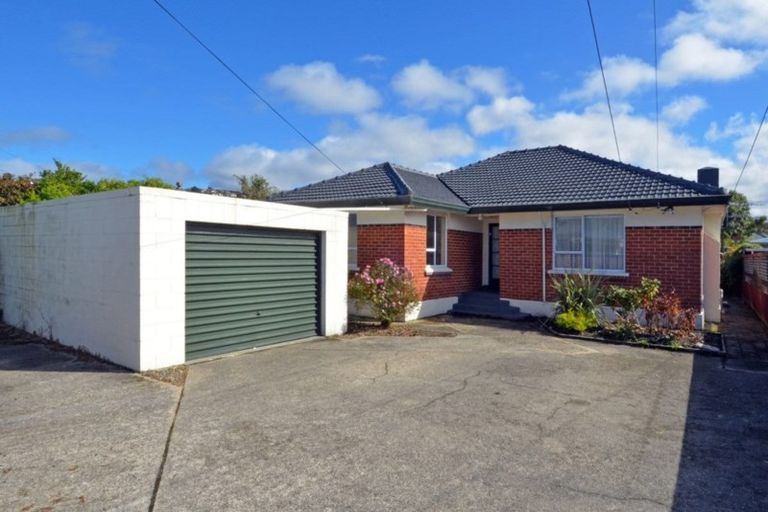 Photo of property in 42a Hargest Crescent, Saint Kilda, Dunedin, 9012