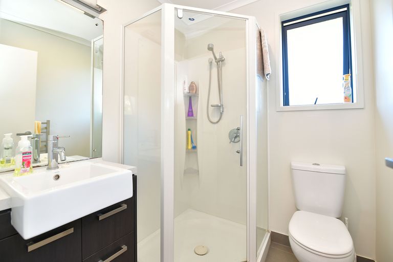Photo of property in 38 Otanerua Road, Hatfields Beach, Orewa, 0931