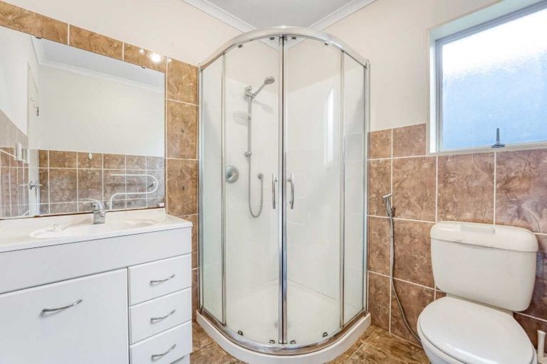 Photo of property in 31b Westglen Place, Ranui, Auckland, 0612