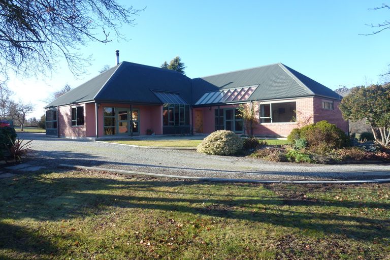 Photo of property in 163 Manuherikia Road, Letts Gully, Alexandra, 9393