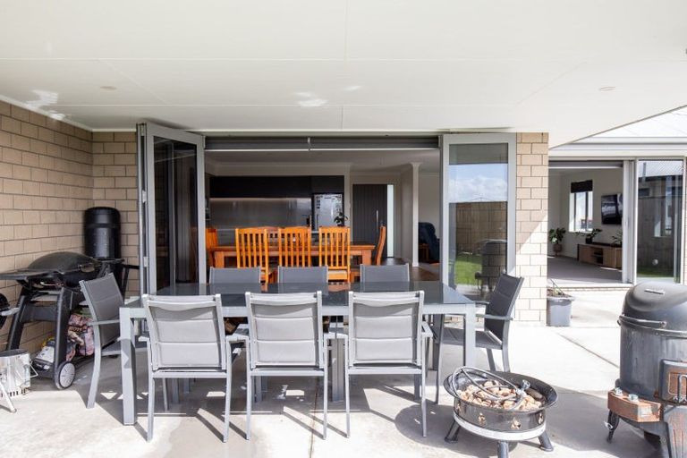 Photo of property in 24 Mcwatters Drive, Ngatea, 3503