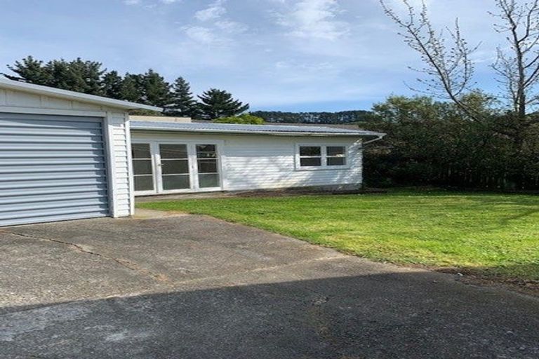 Photo of property in 5 Hookway Grove, Paraparaumu, 5032