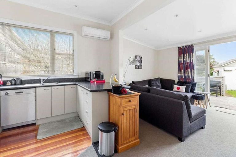Photo of property in 57 Childers Terrace, Kilbirnie, Wellington, 6022